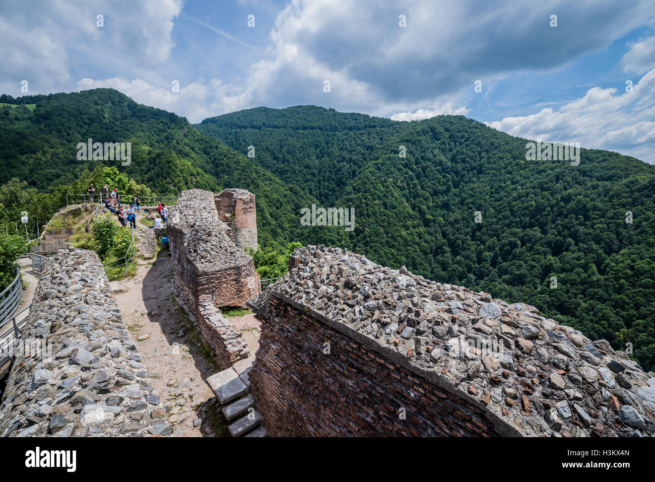 Il castello di Poenari anche chiamato Cittadella Poenari sull altopiano del Monte Cetatea, Romania, uno dei principali fortezza di Vlad III Impalatore Foto Stock