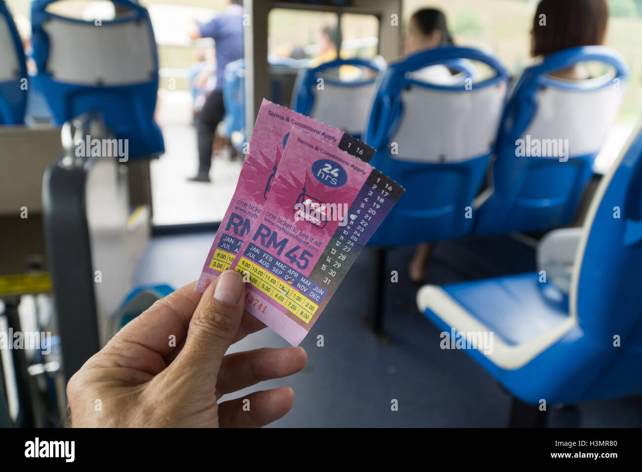 Due biglietti per la GOKL City Bus Tour,Kuala Lumpur, Malesia. Foto Stock