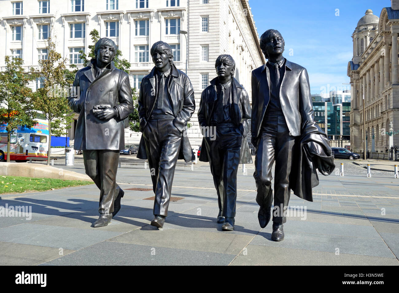 Statua di Beatles sul lungomare di Liverpool, in Inghilterra, Regno Unito Foto Stock