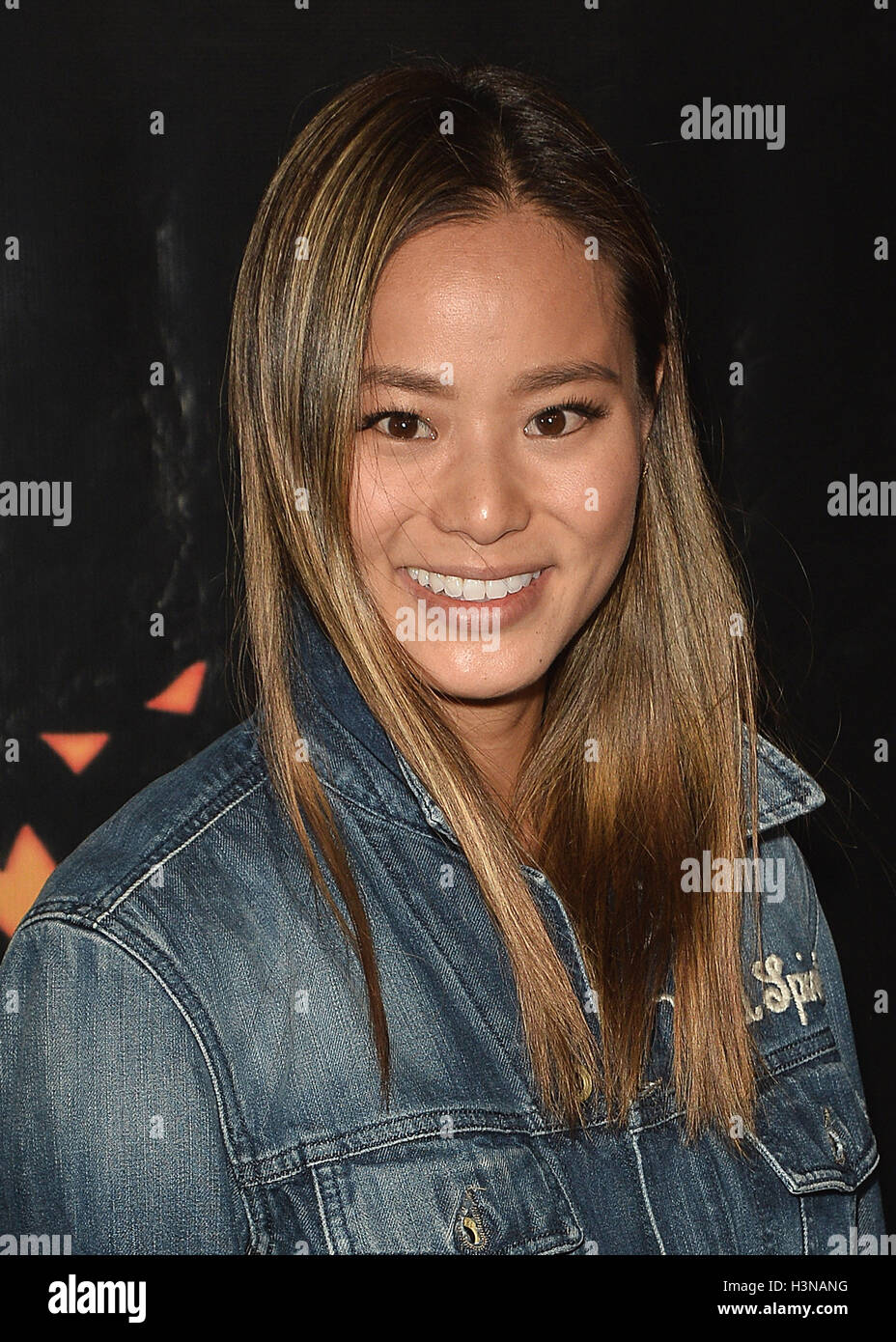 LOS ANGELES - 9 ottobre: Jamie Chung al la Haunted Hayride's 8 VIP annuale Tappeto nero evento al Griffith Park Zoo vecchio il 9 ottobre 2016 a Los Angeles, California. Credito: mpi991/MediaPunch Foto Stock