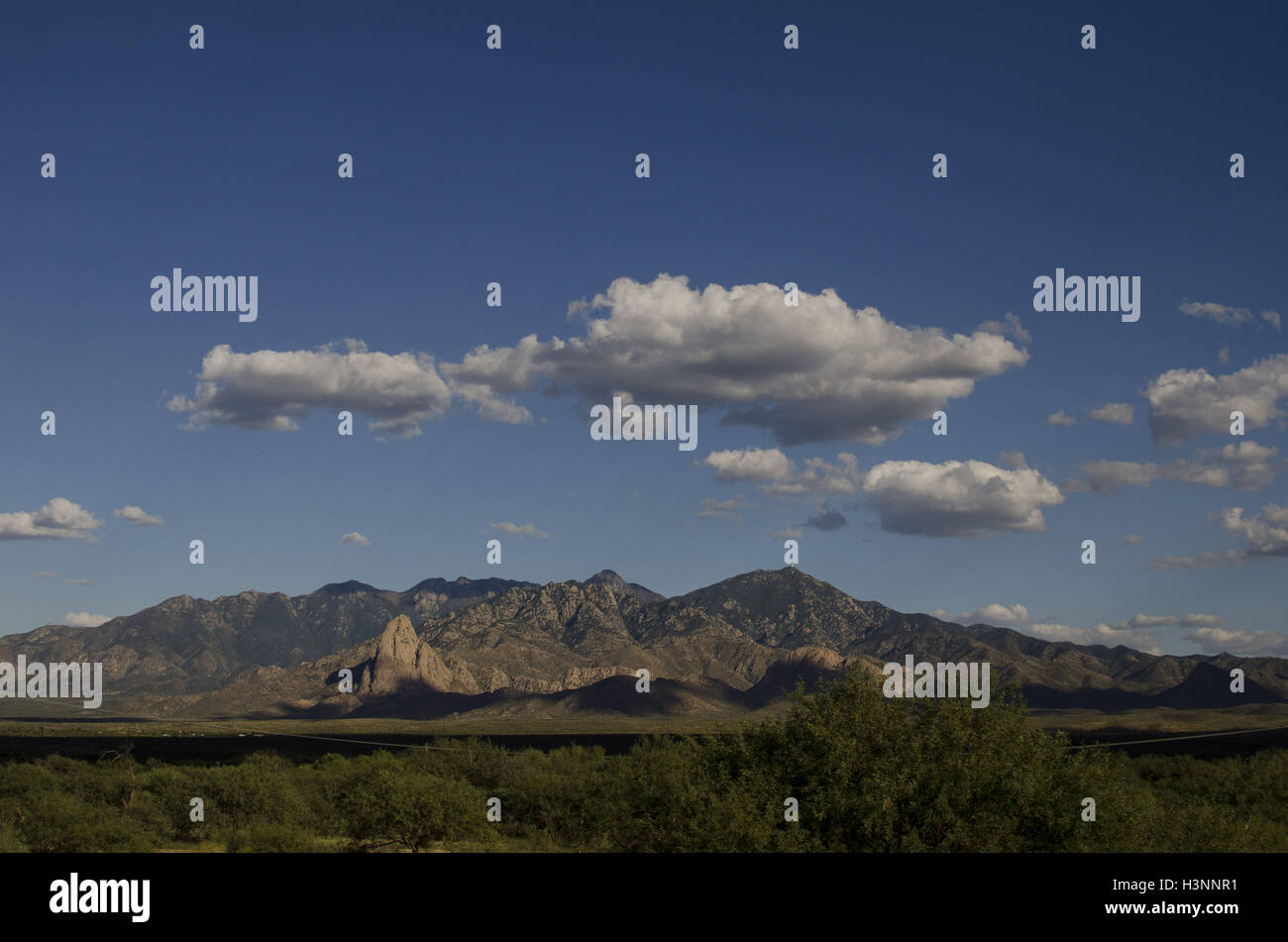 Nogales, Arizona, Stati Uniti. 9 Ott, 2016. Una vista dall'Autostrada 19 Sud di Tucson, AZ. © Graham Charles Hunt/ZUMA filo/Alamy Live News Foto Stock