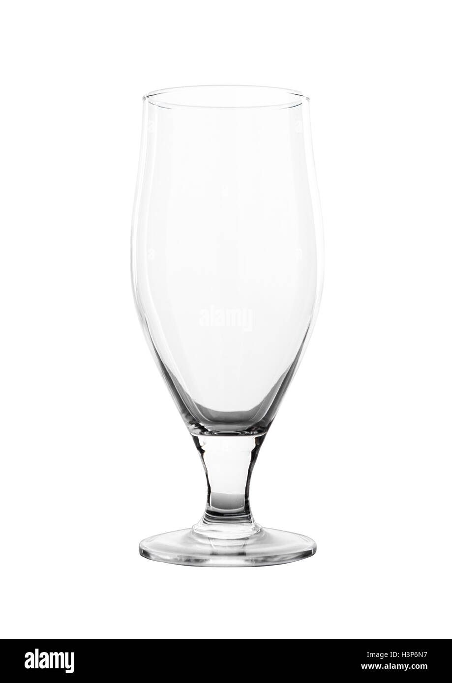 Vuoto in vetro di birra isolato su sfondo bianco Foto Stock