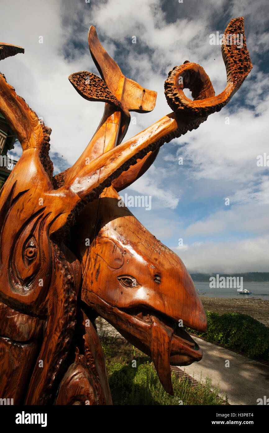 Legno scolpito arte scultura presso il pittore della Lodge, Campbell River, Isola di Vancouver, British Columbia, Canada Foto Stock