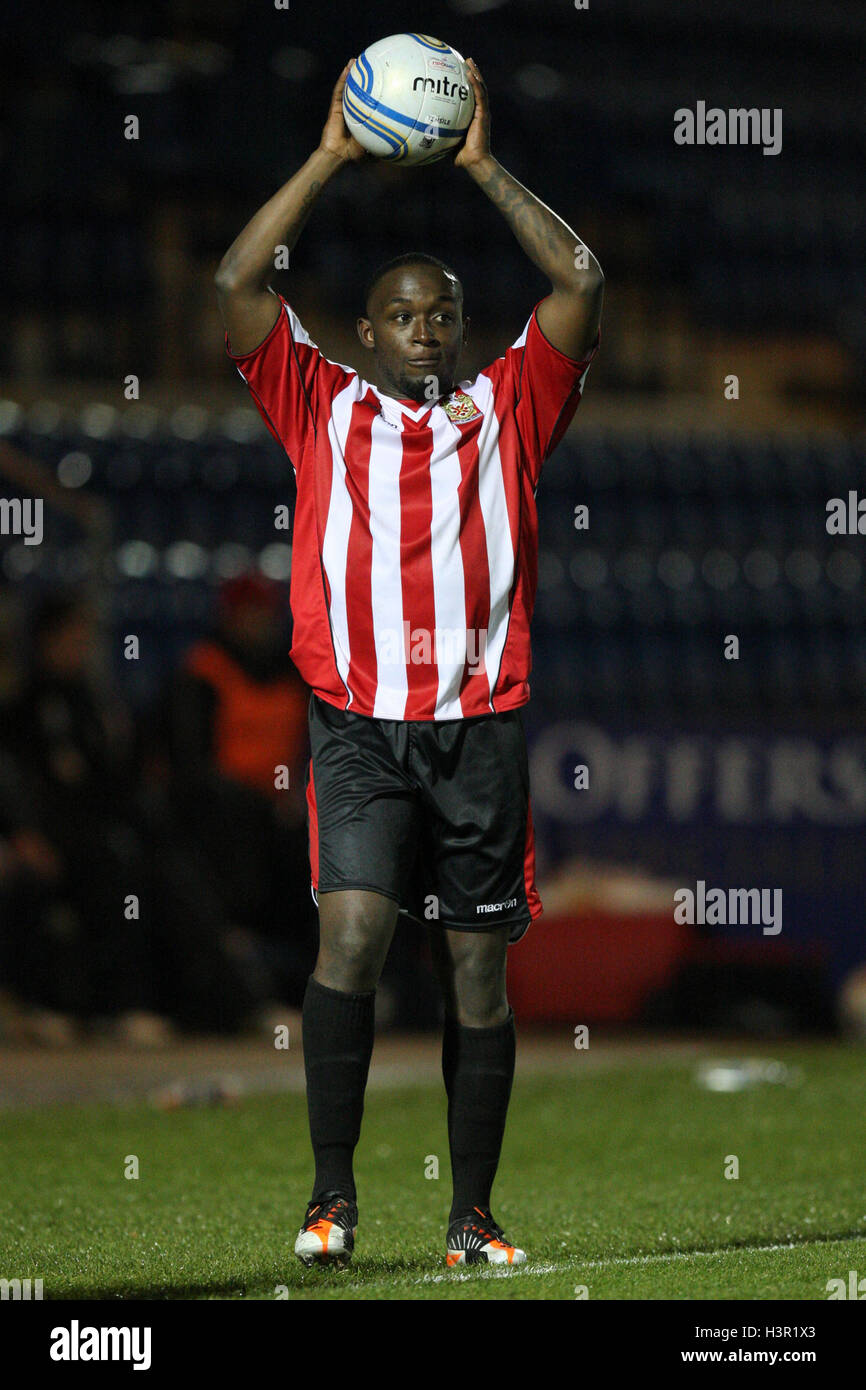 Les Thompson di Hornchurch - Colchester United vs AFC - Hornchurch Essex Senior Cup 4° Round Il calcio al Weston Homes Comunità Stadium - 06/12/11 Foto Stock