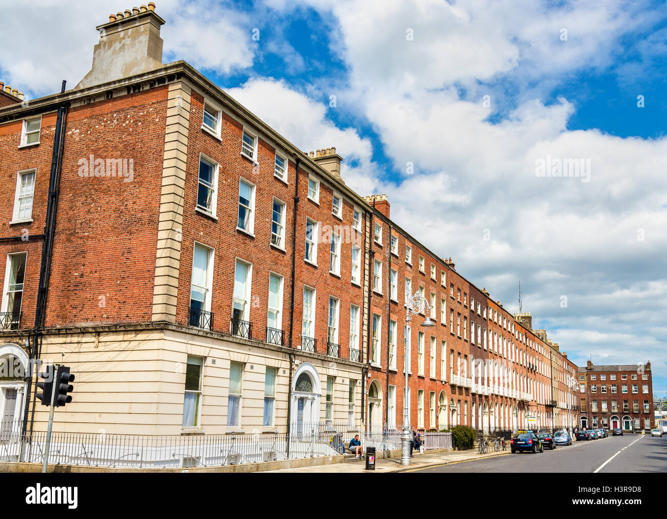 Edifici residenziali a Dublino - Irlanda. Scena estiva Foto Stock