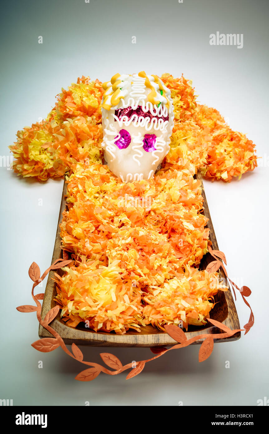 Cranio di zucchero altare per 'Dia de los Muertos' celebrazione Foto Stock