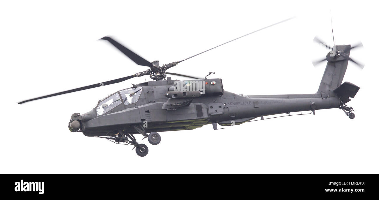 LEEUWARDEN, PAESI BASSI - giu 11, 2016: Boeing AH-64 attacco Apache elicottero volando una demo durante il Royal Netherlands Air Foto Stock