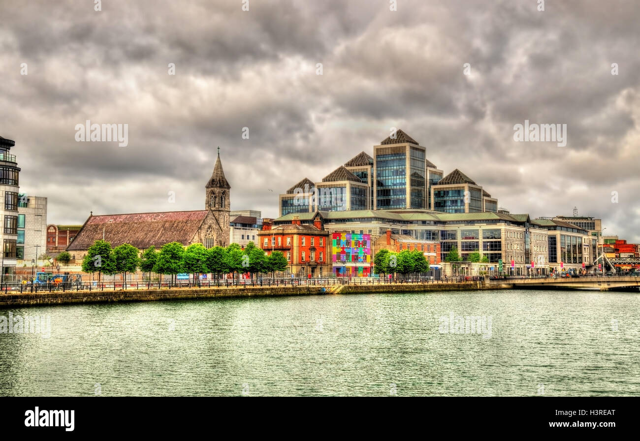 Vista del City Quay a Dublino - Irlanda Foto Stock