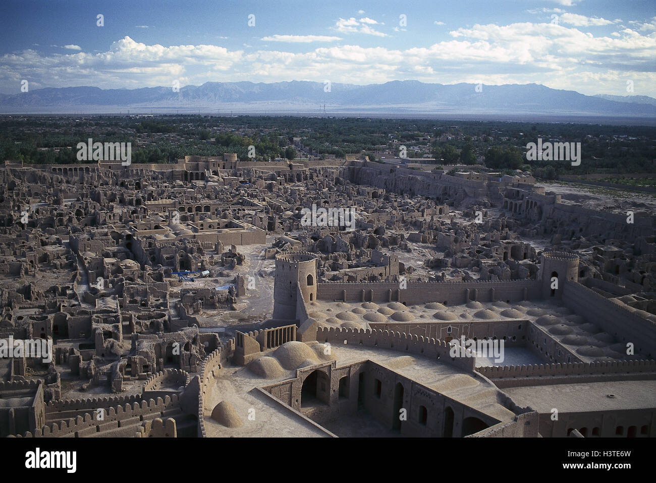 Iran, provincia Kerman, Bam, vista città, fissaggio terrapieno, il Medio Oriente, anteriore est, vicino Oriente, oasi cittadina, città, città fantasma, mucky impostazione, mucky architettura, stile architettonico, tradizione, mura difensive, mura, fortezza, mura difensive, Foto Stock