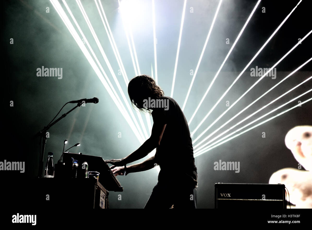 Barcellona - 29 Maggio: Ratatat (indie rock band) esegue in Primavera Sound Festival 2015. Foto Stock