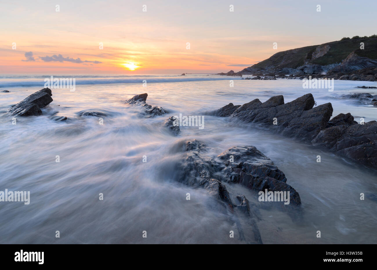 Tramonto a Dollar Cove vicino Gunwalloe Foto Stock
