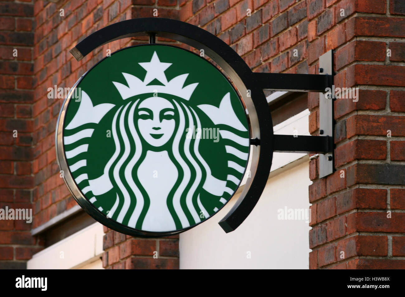 Starbucks Coffee shop segno, High Street, Chelmsford Essex, Inghilterra Foto Stock