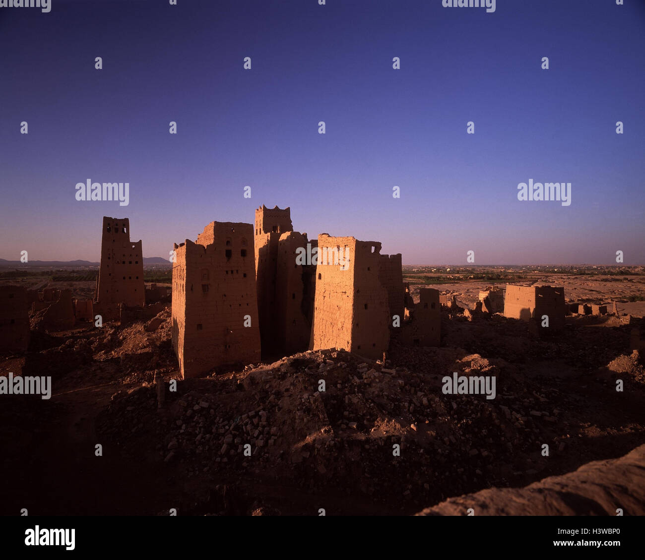 Yemen, Alt-Marib, vista città, sole di sera, in Arabia, alto-in arabo, penisola, mucky costruzione, Città Vecchia, case di cariati, dettaglio voci in conformità. Originatore Foto Stock