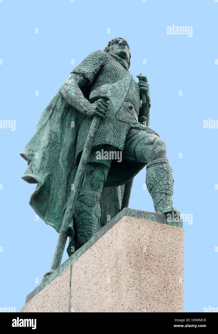 Statua di Leif Erikson (970-1020) un islandese di explorer che è considerato il primo europeo a sbarcare in Nord America. Recante la data del XXI secolo Foto Stock