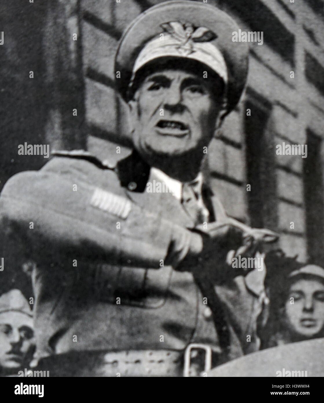 Fotografia del maresciallo Rodolfo Granziani (1882-1955) un italiano ufficiale militare del Regno di Italia del Regio Esercito. In data xx secolo Foto Stock