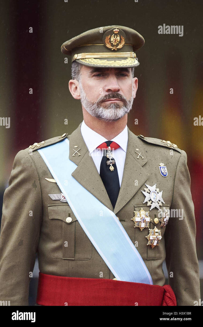 Madrid, Madrid, Spagna. Xii oct, 2016. Il re Filippo VI di Spagna hanno partecipato alla Giornata Nazionale parata militare il 12 ottobre 2016 a Madrid, Spagna. Credit: Jack Abuin/ZUMA filo/Alamy Live News Foto Stock