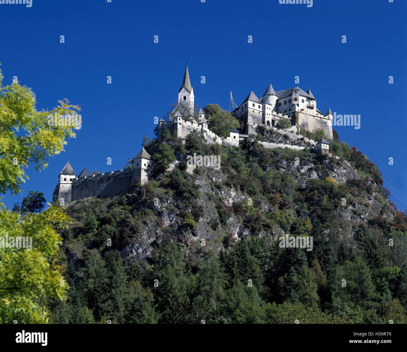 Austria, Carinzia, Alta Pasqua scherzo, montagna, cavaliere del castello, nel 1570-86, Europa, hill, lime rock, bile, castello, castello, fortezza, struttura edificio, luogo di interesse, la cultura, l'autunno Foto Stock