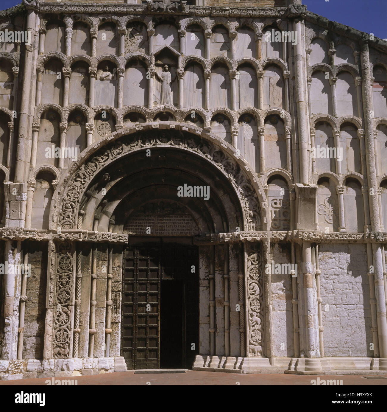 L'Italia, segni, Ancona, S. Maria della Piazza, 12 cent., portale, nella chiesa cattedrale, dettaglio, struttura, luogo di interesse, architettura, facciata, rilievo Foto Stock