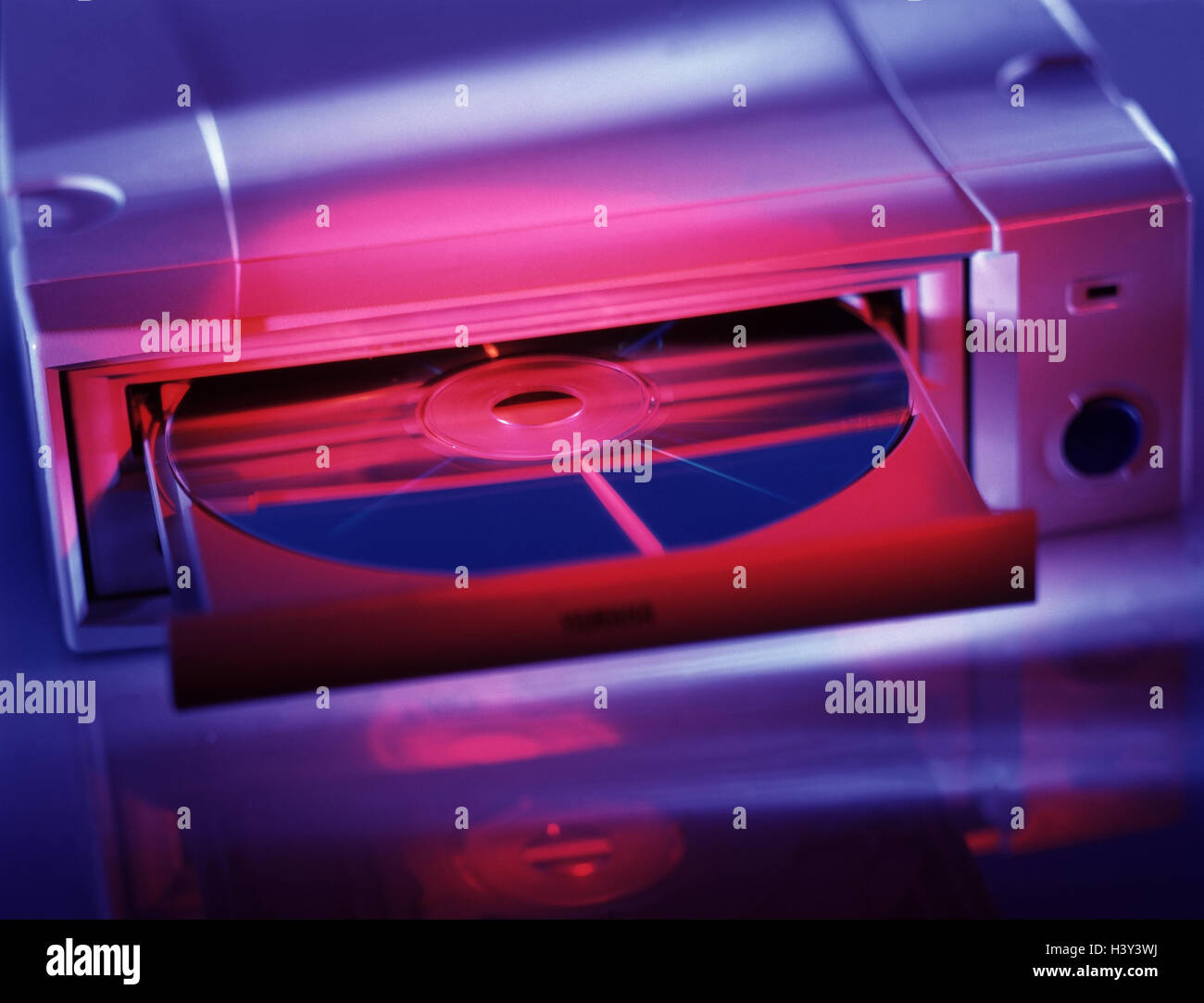 Computer, dettaglio, computer, CD-ROM, CD unità disco, CD dati, masterizzare, di memorie di dati, i dati di amministrazione, unità disco, elaborazione dati filtro spettrale Foto Stock