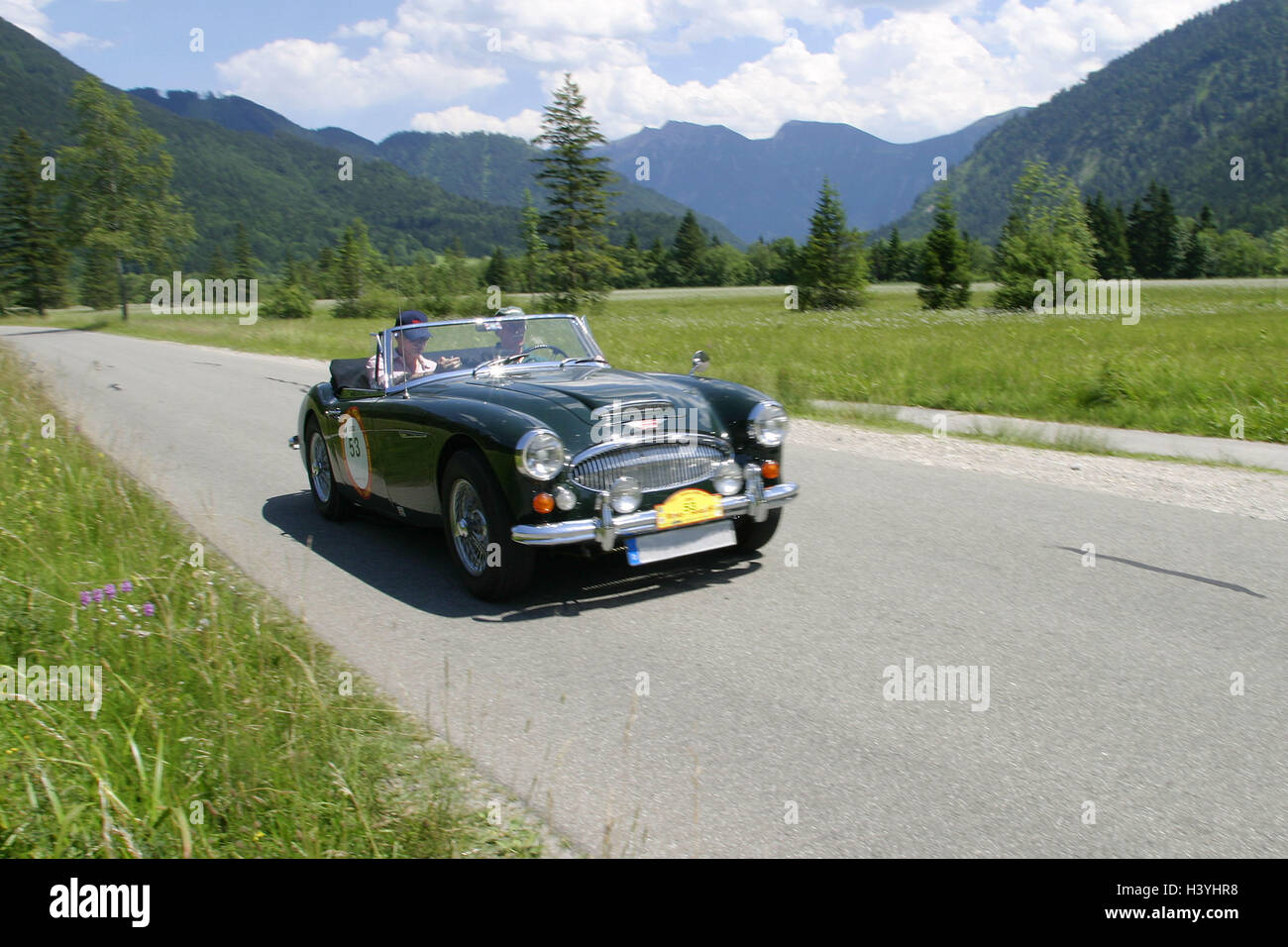 Vino Miglia, international wine route-rally, country road, old-timer, Austin Healey in 3000 MK III 4. Vino-Miglia 2003, passaggio 2000 km, Weinstrasse, rally, car racing, old-timer gara, auto, auto passeggeri, anno di fabbricazione in 1967, 150 HP 3000 centi cubico Foto Stock