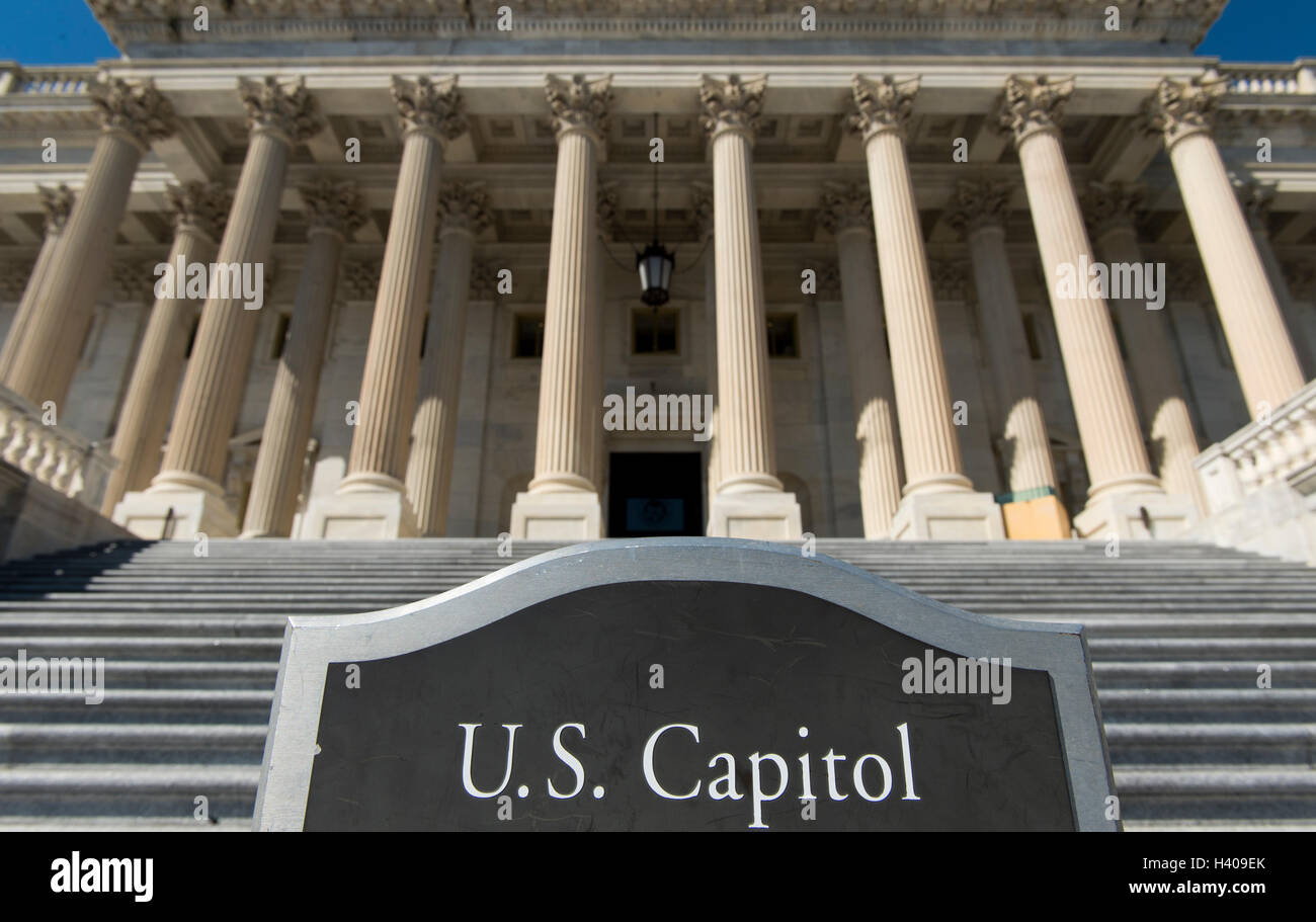 Gli Stati Uniti Campidoglio passi alla Casa della Camera dei rappresentanti di Washington DC Foto Stock