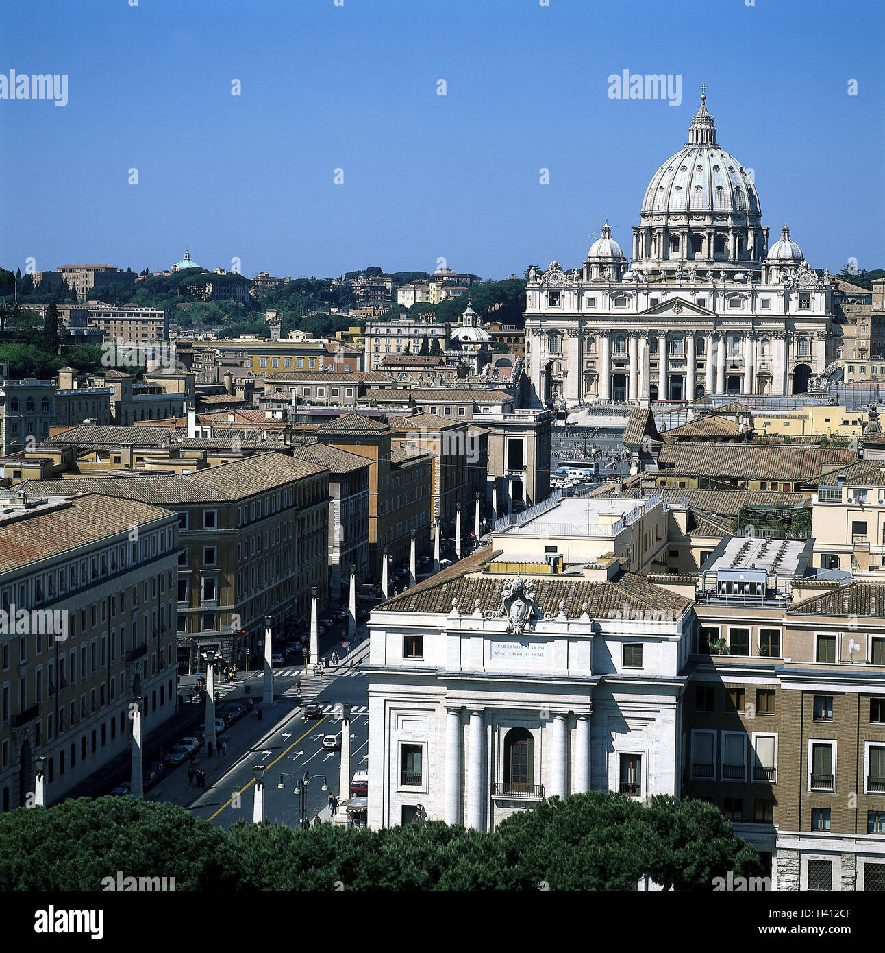 Italia, Roma, vista città, San Pietro, Vaticano, Città del Vaticano, città capitale, townscape, in Via della Conciliazione, San Pietro, Pietro Chiesa, Pietro, Basilica di San Pietro in Vaticano, struttura, storicamente luoghi interesse, punti di riferimento Foto Stock