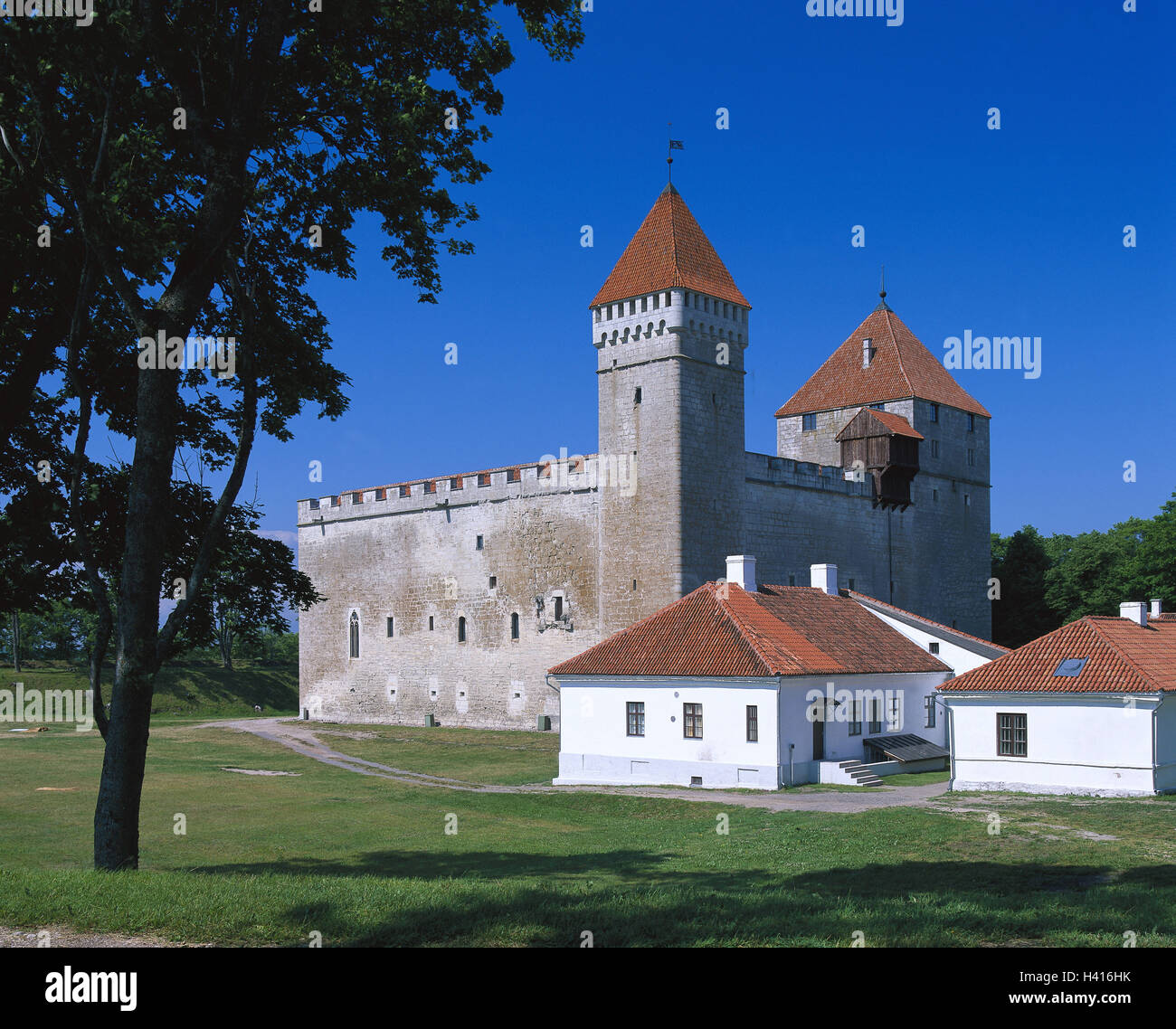 L'Estonia, l'isola di Saaremaa, castello vescovile, Europa Nordosteuropa, gli Stati baltici, Eesti Vabariik, Rigaer bay, Ösel, isola baltica, luogo di interesse, struttura, architettura, castello, Castello, fortificazione militare, impianto, costruisce 14. Jh Foto Stock