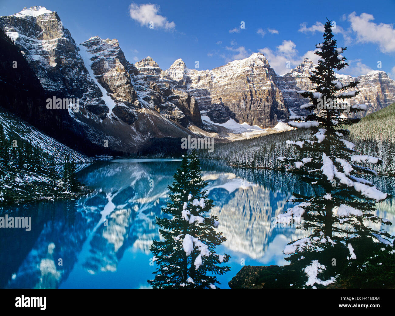 America del nord, Canada, Alberta, il Parco Nazionale di Banff, Lago Moraine, Valle dei Dieci Picchi Foto Stock