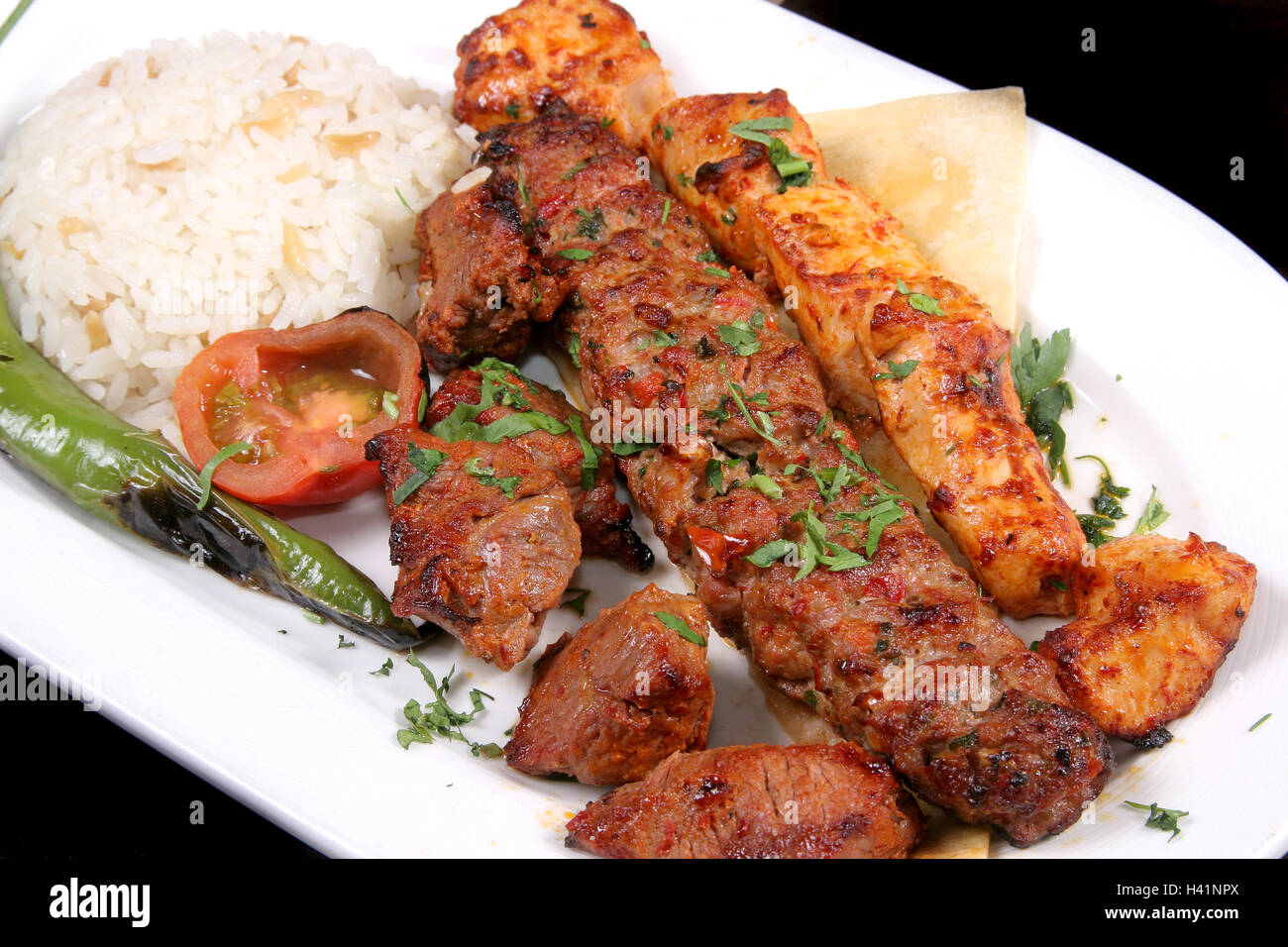 Kebab Mixed porzione con riso Foto Stock