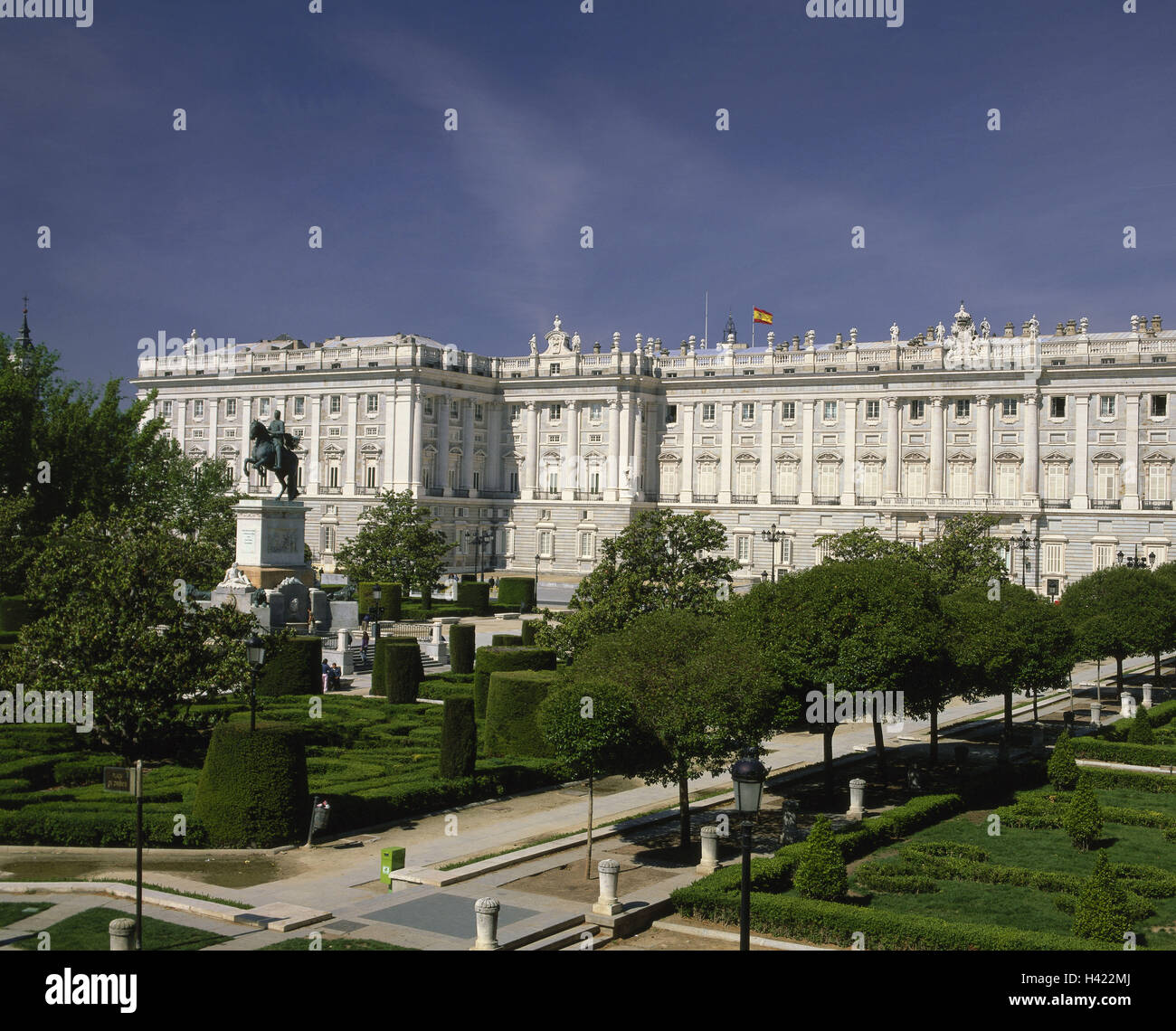 Spagna, Madrid Palacio Real, Plaza de Oriente, Zentralspanien, città capitale, King's Palace, edificio, facciata, struttura, luogo di interesse, barocco, nel 1764, la statua equestre Philipe IV. Foto Stock