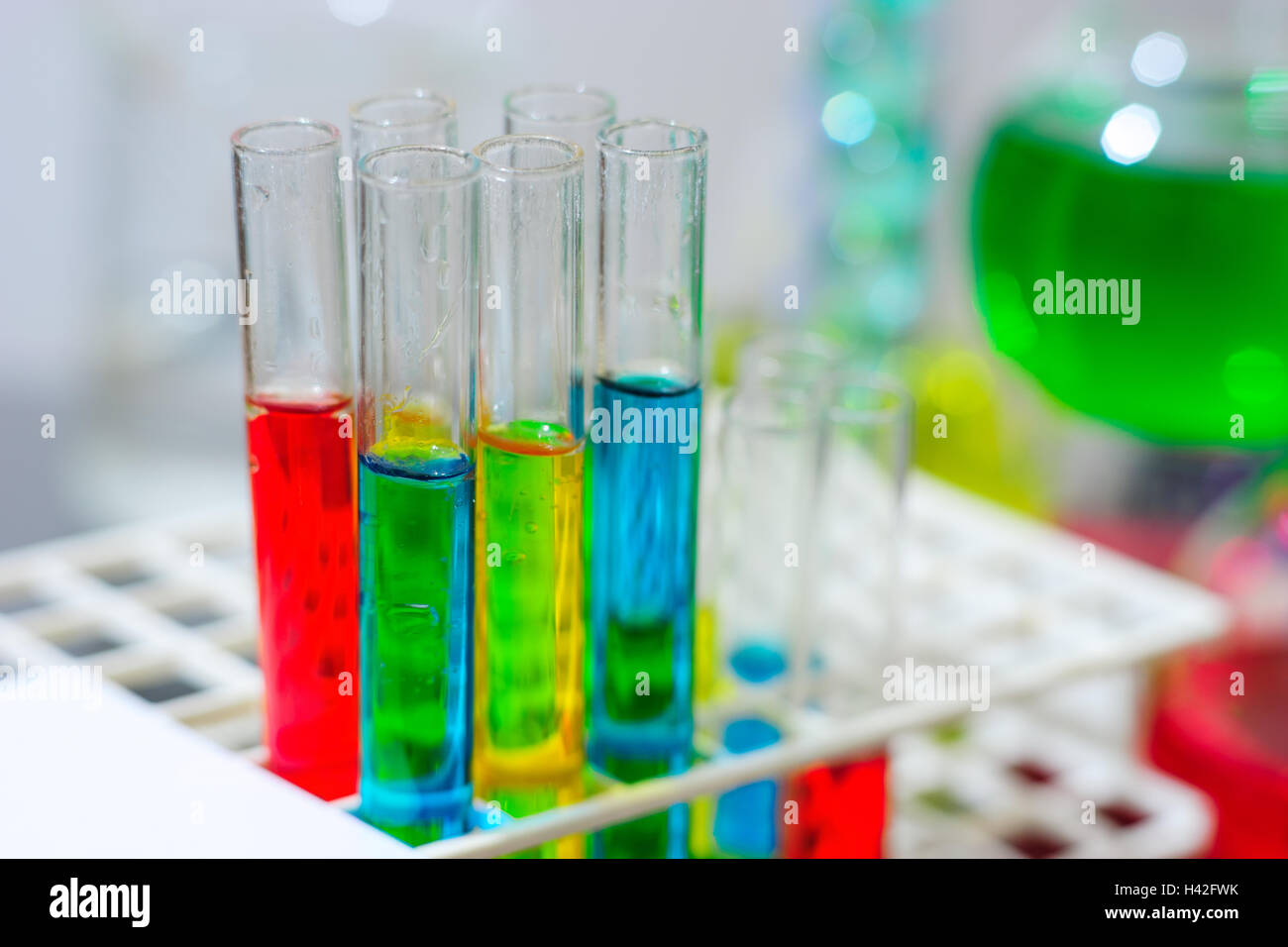 Chiusura del laboratorio di tubi di vetro Foto Stock