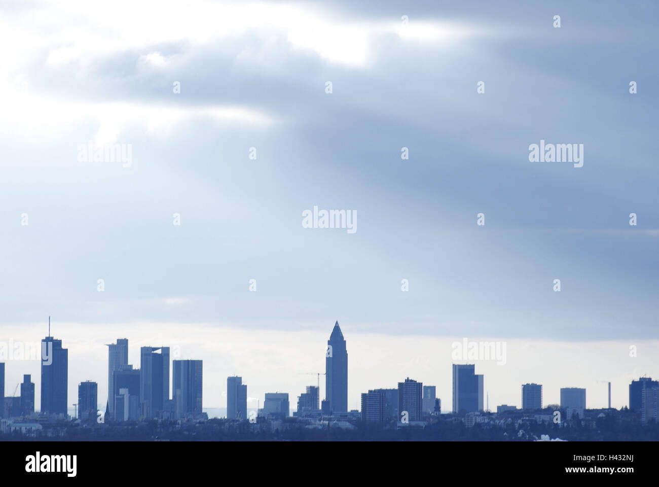 Germania, Assia, Francoforte sul Meno, skyline, retroilluminazione Foto Stock