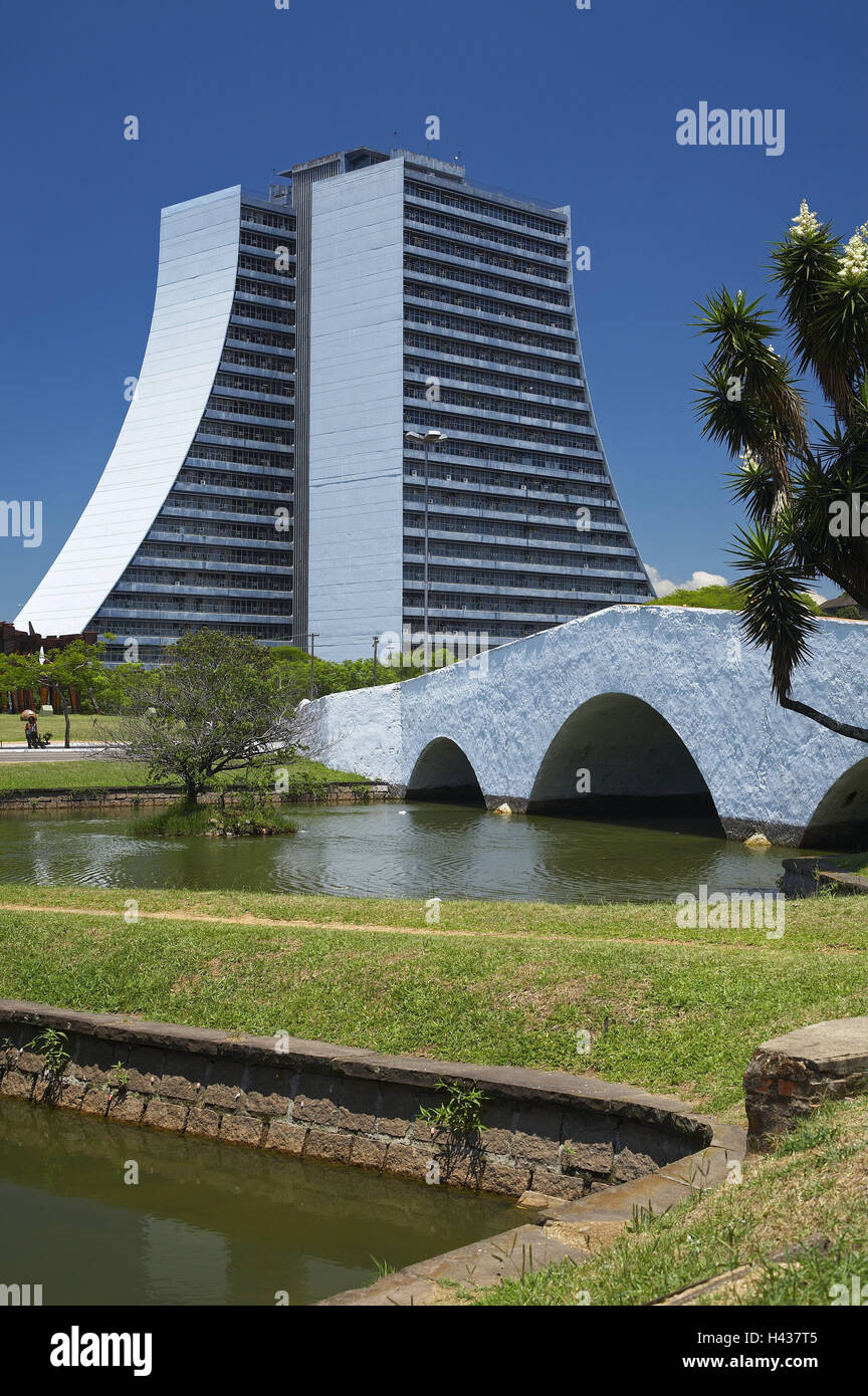 Il Brasile, Rio grandee Th Sul, Porto Alegre, land administration, edificio principale, Sud America, destinazione, città e luogo di interesse, edificio, architettura, sorprendentemente, case bifamiliari, bridge park, parco, acqua, bacino, Foto Stock Il Brasile, Rio grandee Th Sul, Porto Alegre, land administration, edificio principale, Sud America, destinazione, città e luogo di interesse, edificio, architettura, sorprendentemente, case bifamiliari, bridge park, parco, acqua, bacino, Foto Stock