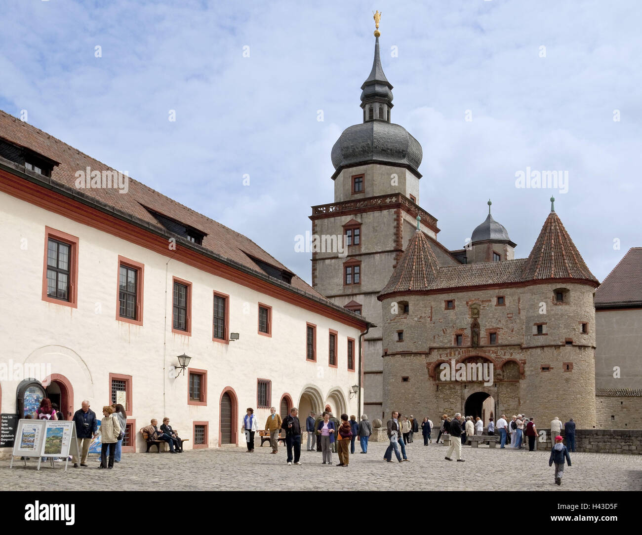 In Germania, in Baviera, Franconia, Wurzburg, fortezza Marien di montagna, turistico, Foto Stock