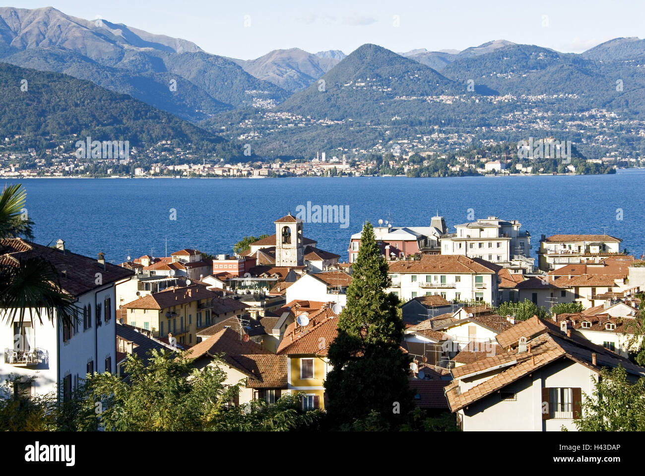 L'Italia, Piemonte, Stresa Lago Maggiore, la linea di vista Verbania, montagne, Foto Stock