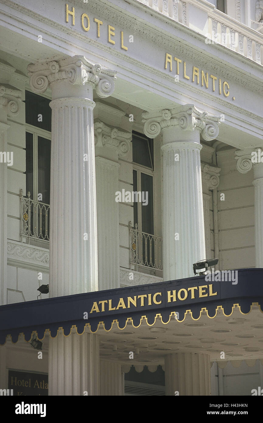 Germania, Hamburg Hotel Atlantic, facciata, input, dettaglio, città, città anseatica, turismo, destinazione, pilastri, figura font, figura dorata font, Golden, architettura, edilizia, edificio, Foto Stock