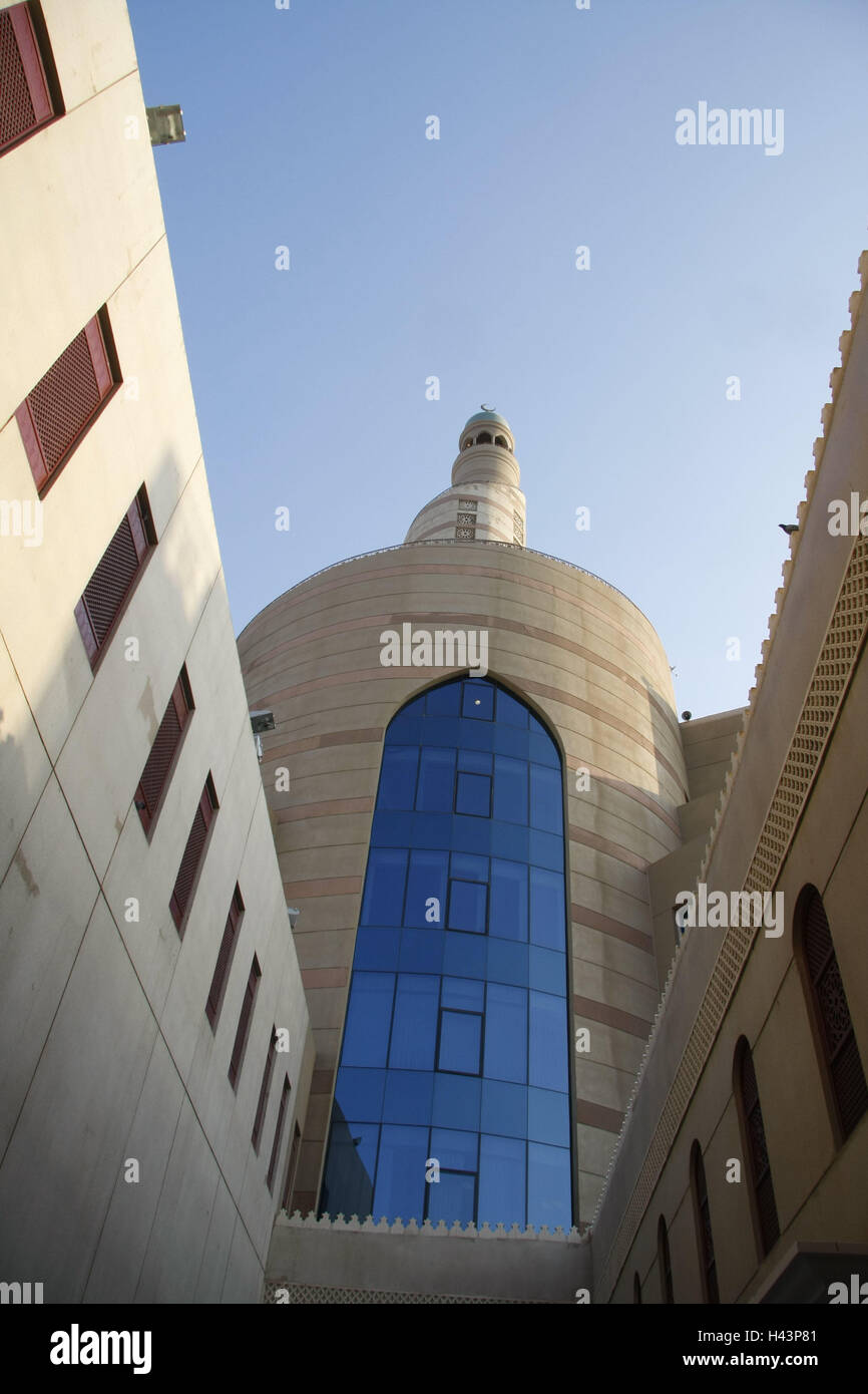 Il Qatar Doha, Al Fardan centro islamico, Qatar, edificio, architettura, cielo blu, tower, facciata, Fanar, in prospettiva Foto Stock