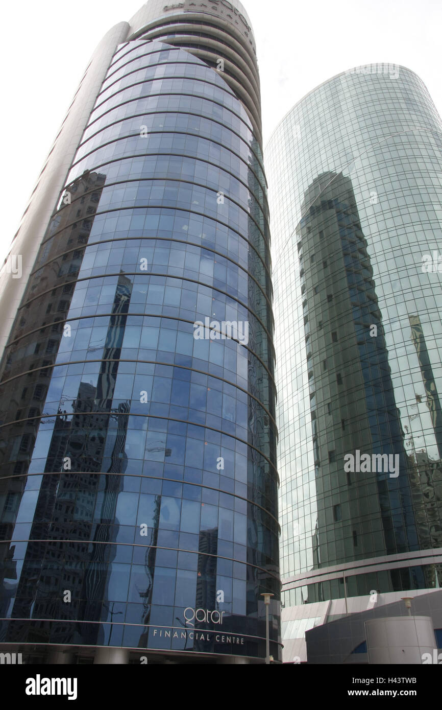 Il Qatar Doha, alta sorge, centro finanziario, dettaglio, Qatar, architettura, case e locali commerciali, edilizia, vetro anteriore, facciata, vetro, verspiegelt, facciata del riflettore, Foto Stock