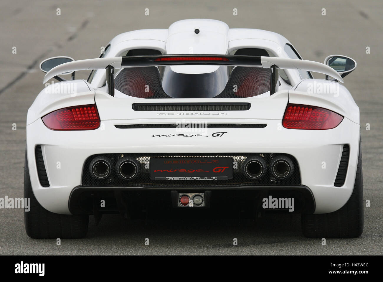 Porsche Gemballa Mirage GT, bianco, vista posteriore, auto, fuori, Gemballa, Gemballa umore, umore, di lusso auto di lusso, Porsche-Mirage-GT, Porsche, posteriore auto sportiva, nobilmente, esclusivamente, Foto Stock