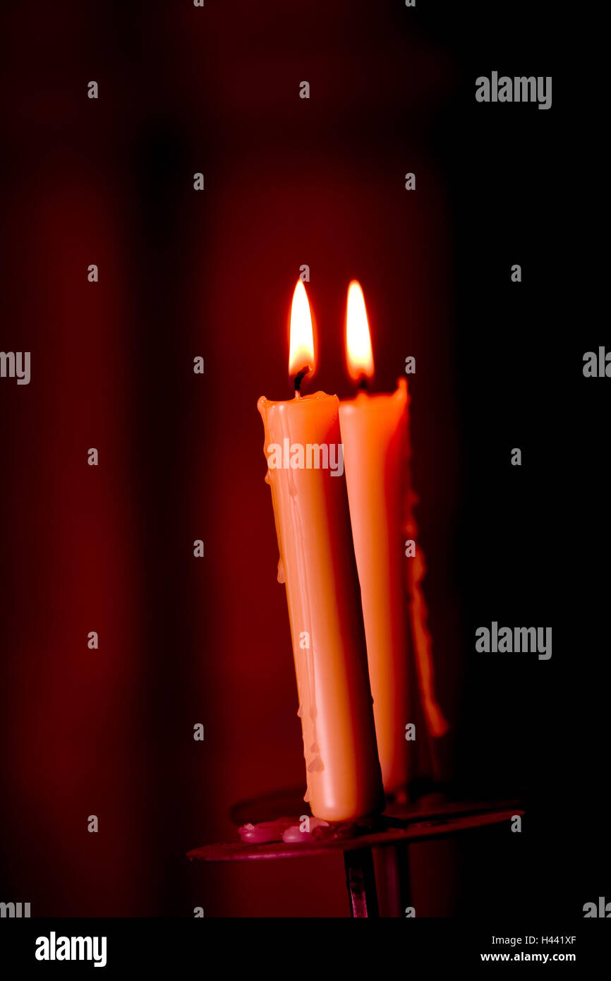 Accendi le candele immagini e fotografie stock ad alta risoluzione - Alamy