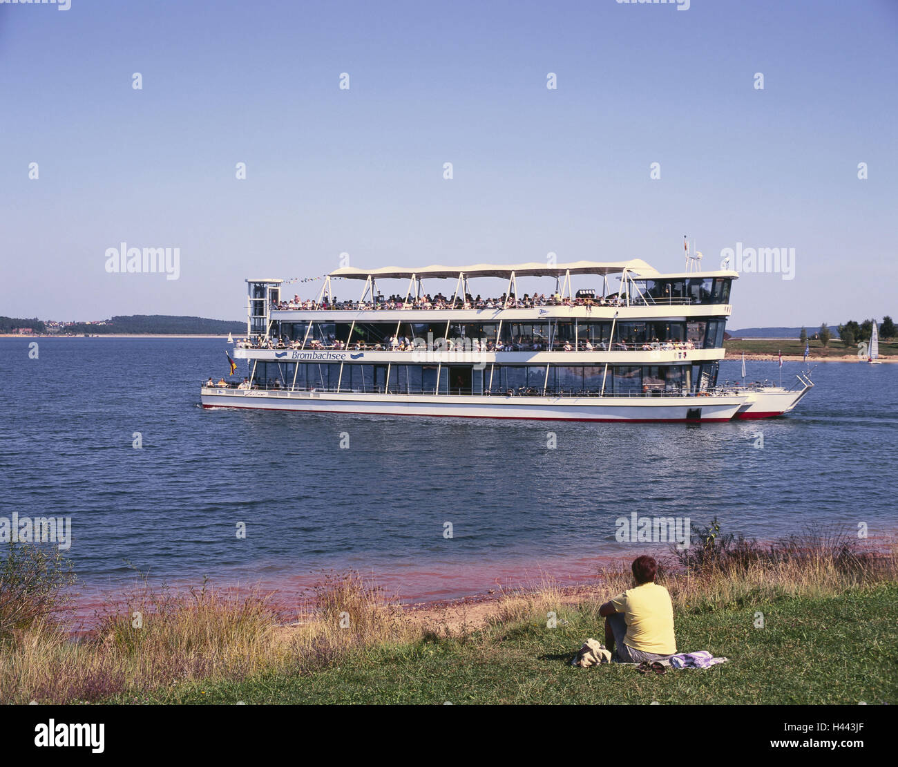 Germania, Franconia, campo Plein, mountain arieti, bromo brook lago, vacanze Nave, Baviera, Franconia centrale, lago, montagna arieti, passeggero trimarano, navigazione, vacanze, ferie, riposo, Foto Stock