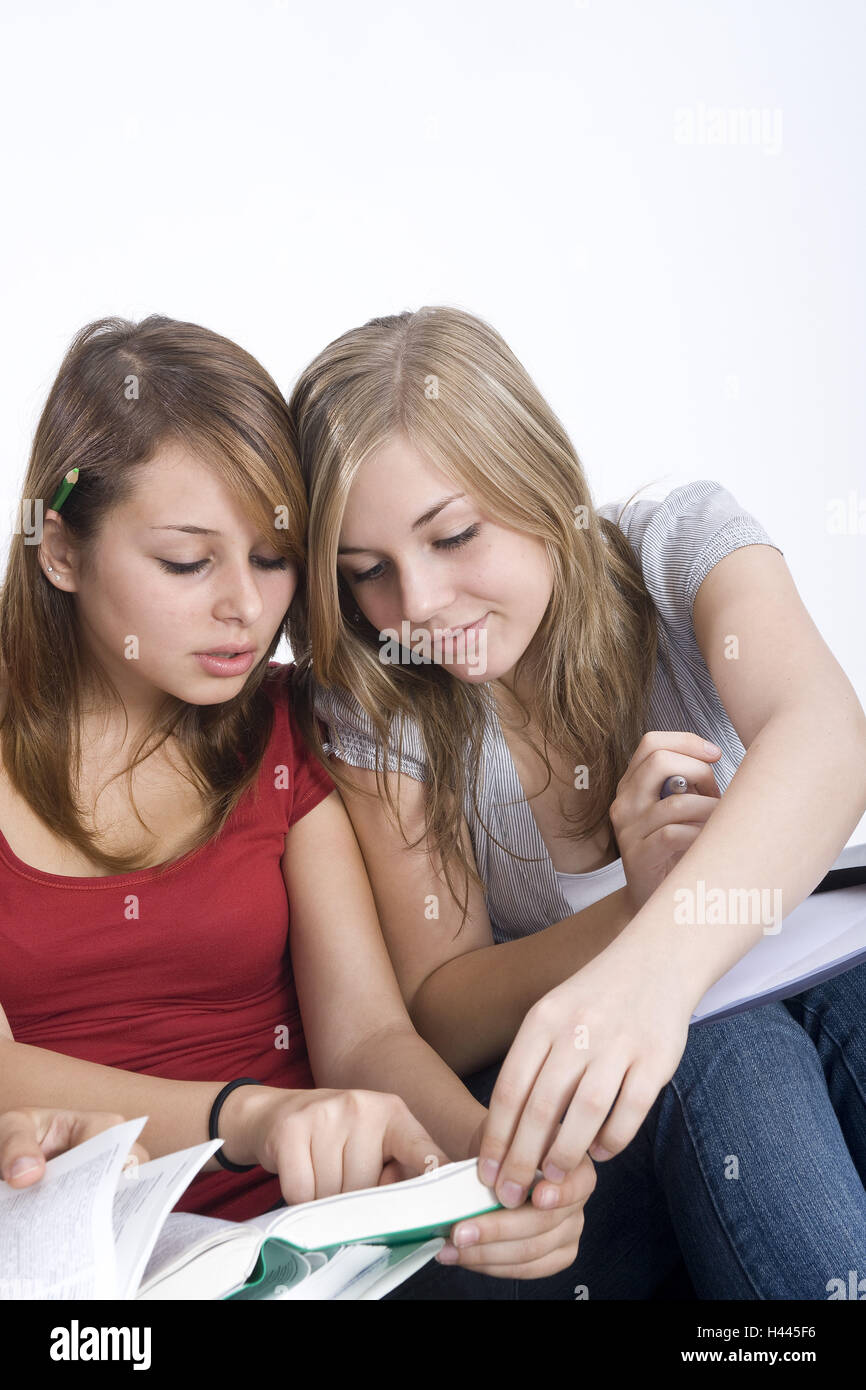 Le donne, due giovani, prenota, lessico, imparare a guardare in alto, Foto Stock
