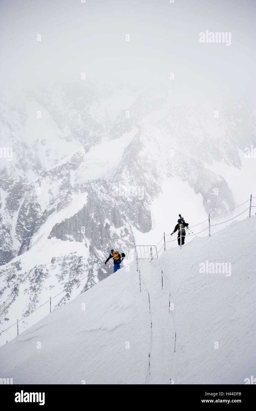 Gli sciatori, Aigulle du Midi a 38842 m, Alta Savoia, Francia, Foto Stock