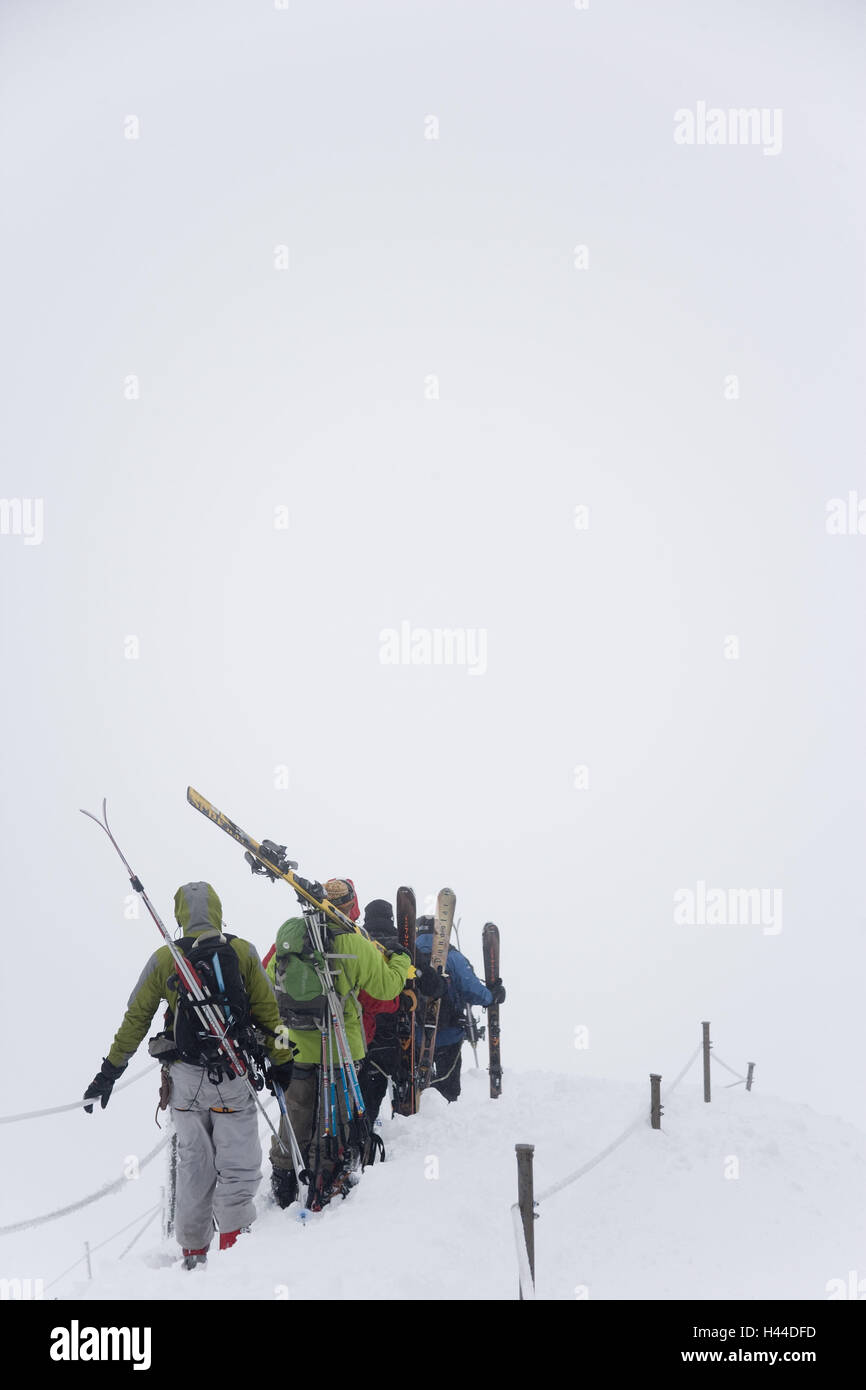 Gli sciatori, Aigulle du Midi a 38842 m, Alta Savoia, Francia, Foto Stock