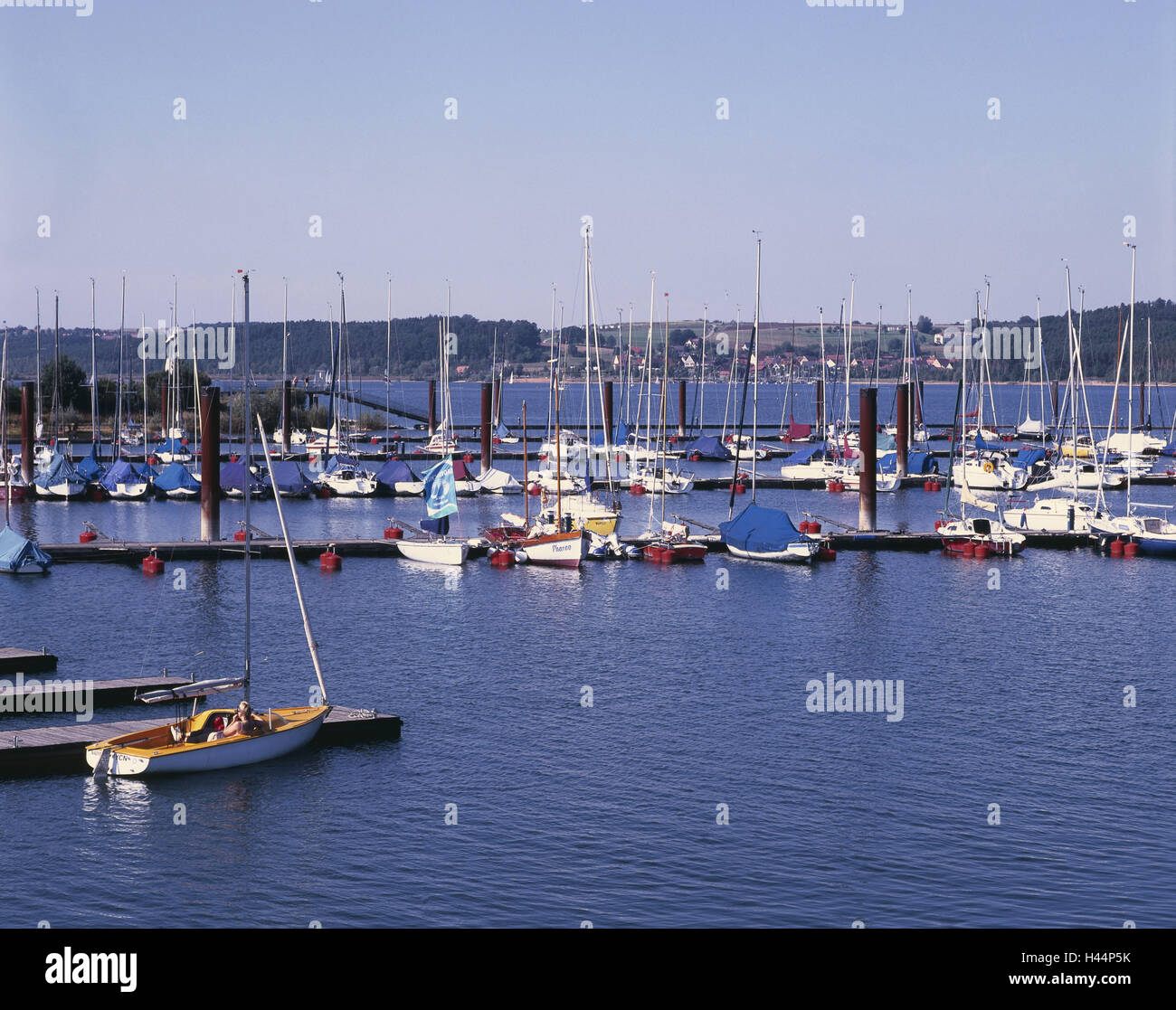 Germania, Franconia, campo Plein, mountain arieti, bromo brook lago, yacht harbour, Baviera, Franconia centrale, Lago, Porto di vela, barca letti cuccetta, navi e yacht, vacanze, tempo libero, Foto Stock