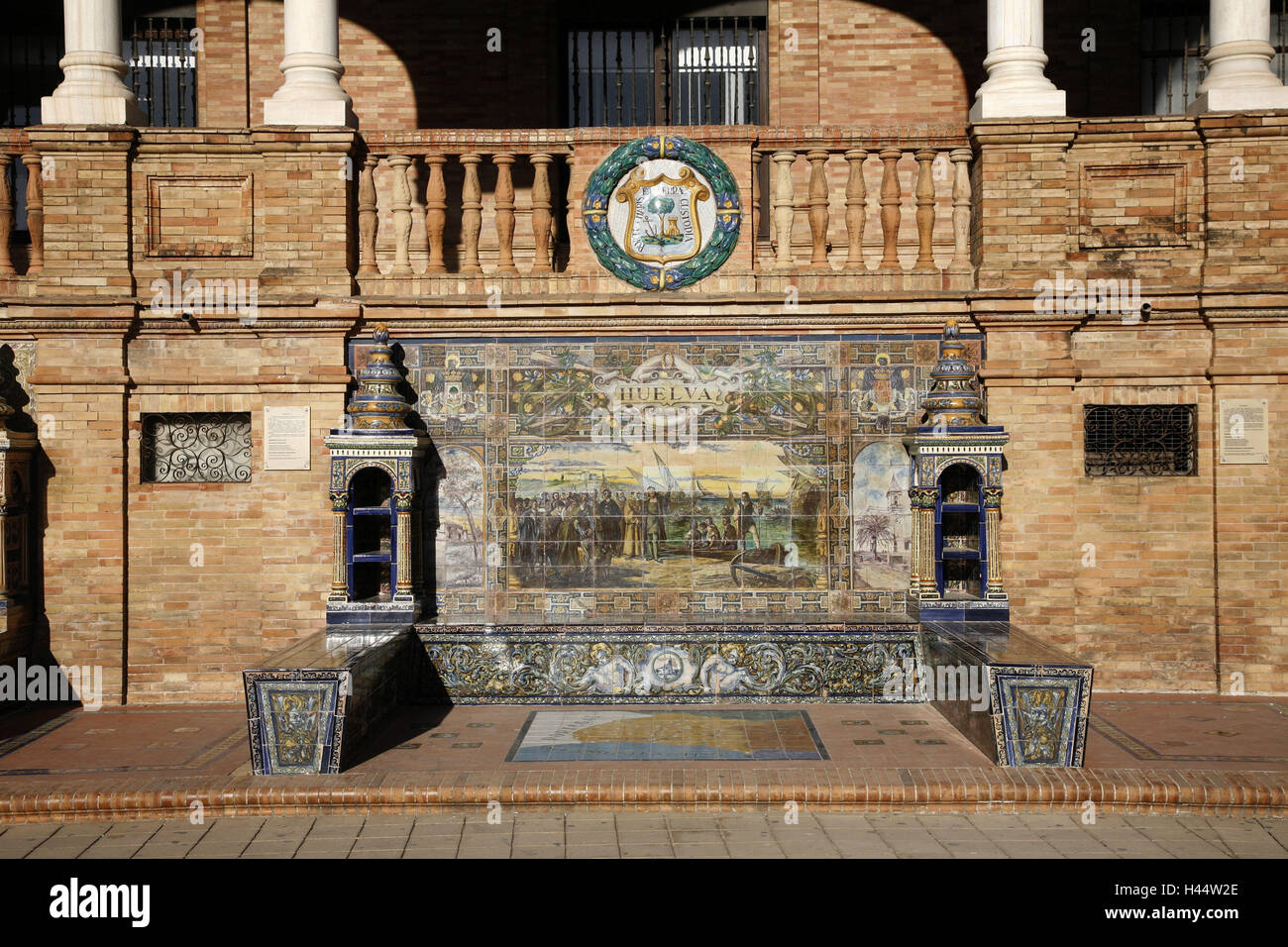 Spagna, Andalusia, Siviglia, Palacio centrale, Piastrella immagine, Huelva, Europa, storico, centro citta', edificio, architettura, architettura, modernistisch, mostre, ornamenti, ceramiche, ibero American, Maria Luisa Park, luogo di interesse, turismo, Foto Stock
