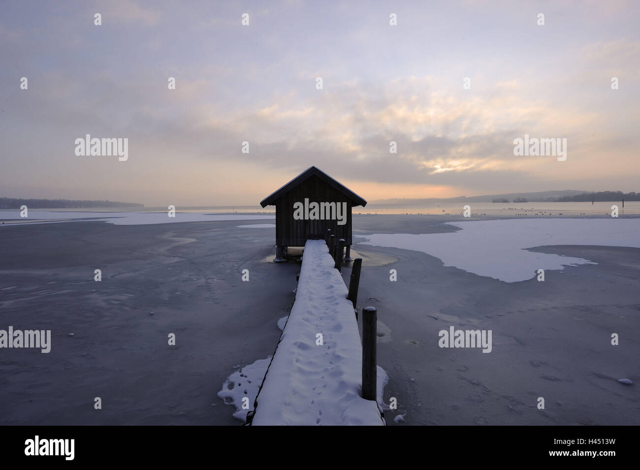 Ammersee (lago), il Land della Baviera, Algovia (regione), in Germania, in inverno, imbarcadero, boathouse, Foto Stock