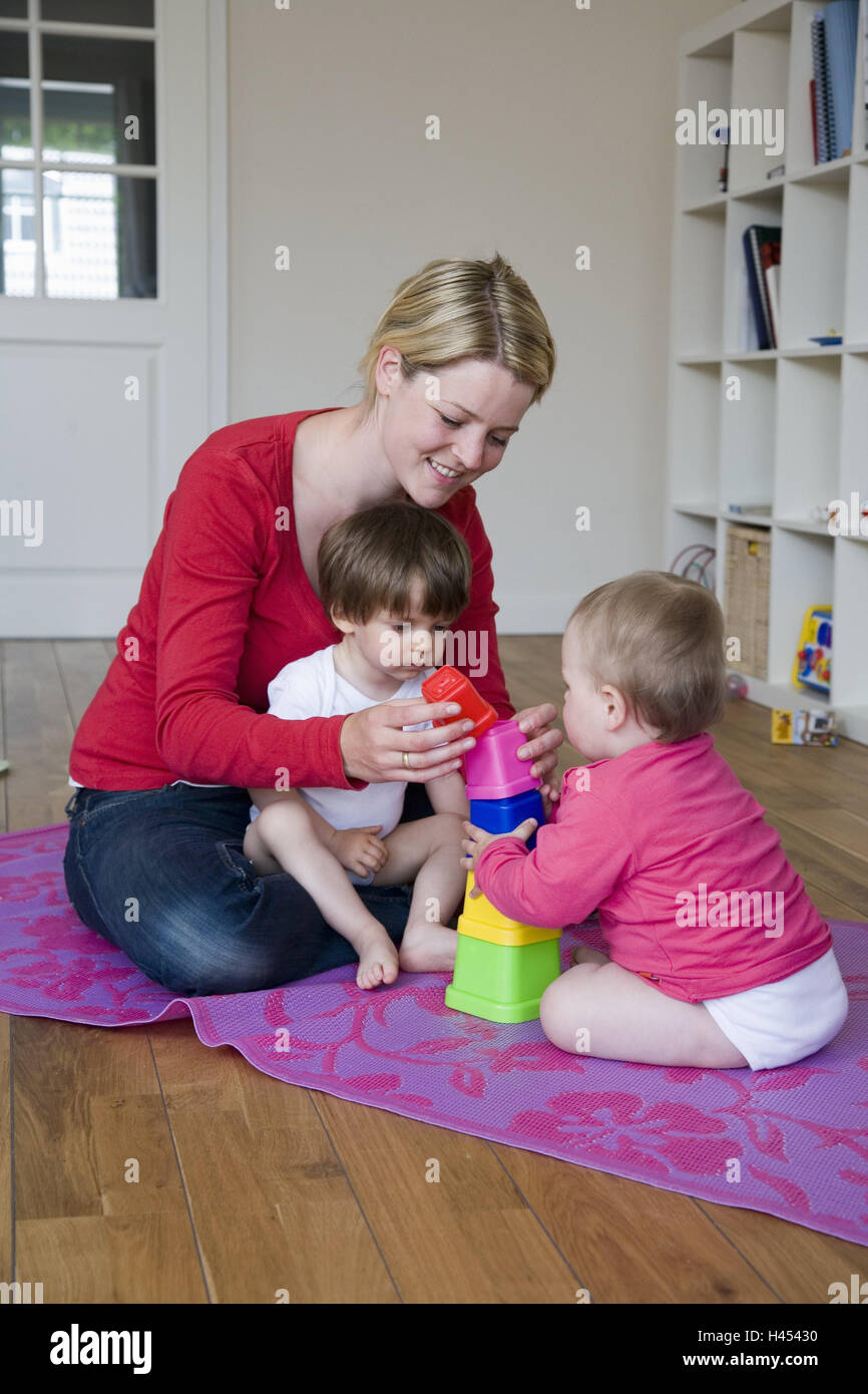 Baby sitter immagini e fotografie stock ad alta risoluzione - Alamy