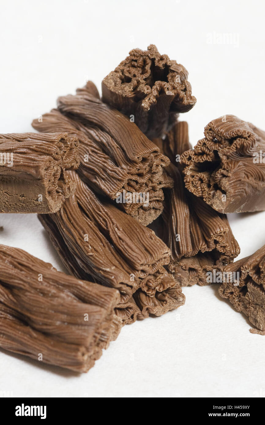 La crosta di cioccolato, close up, cibo, mangiare, dolcezza, nibble, cioccolato, cioccolato piccolo pezzo, cioccolato al latte, marrone, calorie, Stilllife, consumo, deliziosamente, gustoso, rasped, Foto Stock