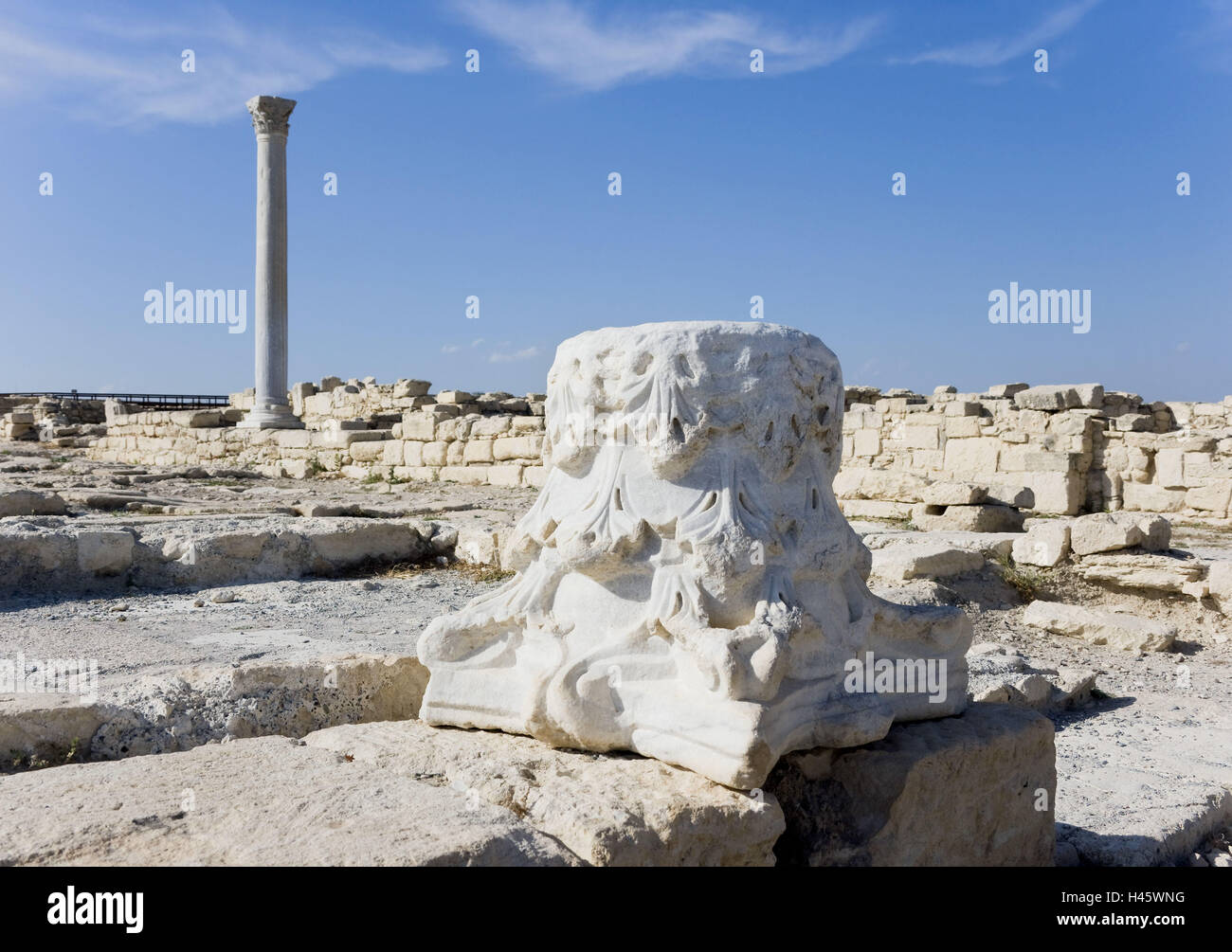 Cipro, in greco, Kourion, sito di scavo, ruderi, pilastro, capitale, Foto Stock